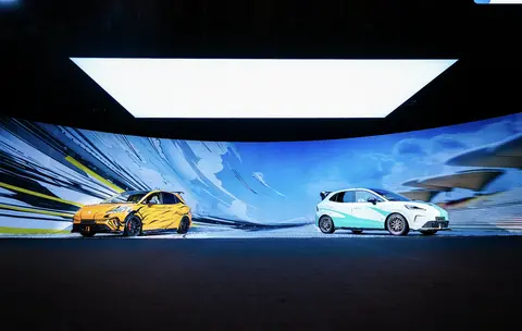 全新MG4首搭OPPO智行手车互联,不挑手机的智慧出行体验