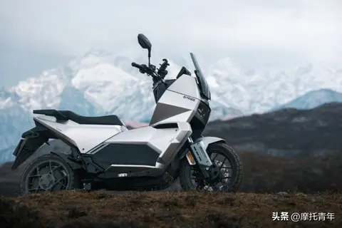 虔途01GT,全固态电池,续航300KM,极速120km/h,比燃油摩托还猛