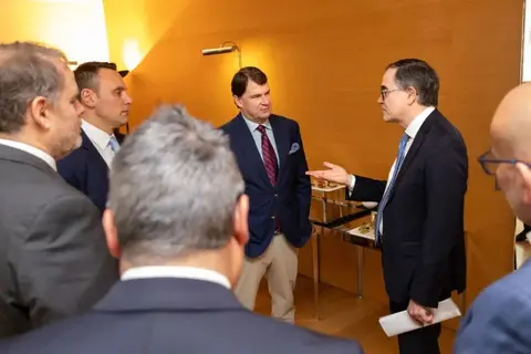 历史性时刻!两家百年车企官宣合作造车